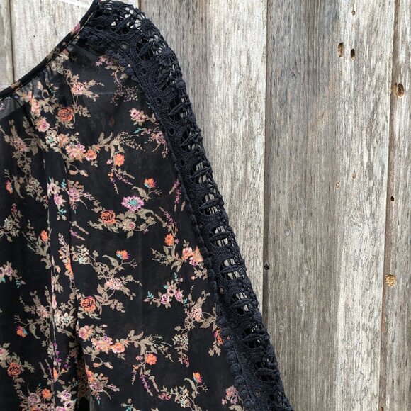 Sheer Floral Flowy Boho Crochet Long Sleeve Blouse - Picture 4 of 5